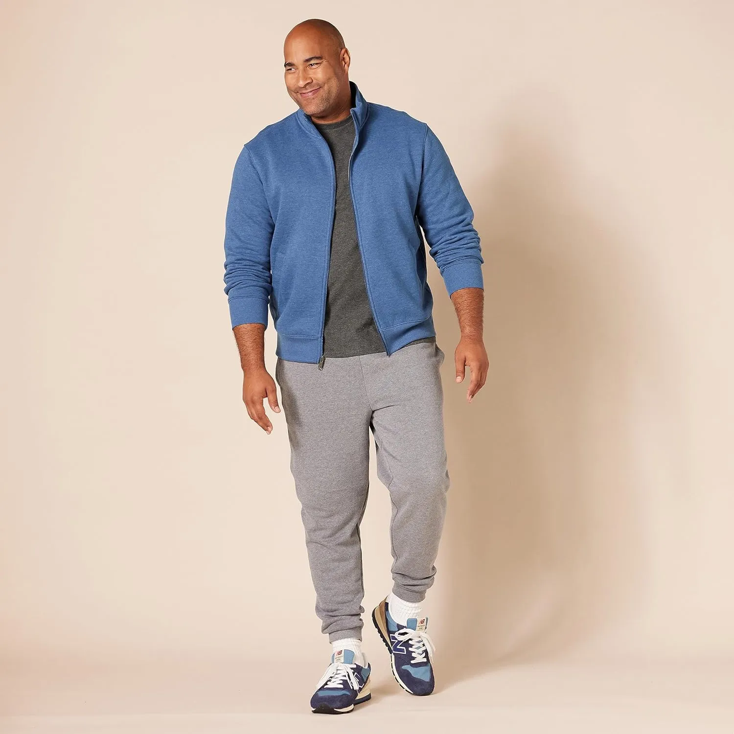 Amazon Essentials Men's Sweatshirt, Mock Neck, Fleece Zip Up