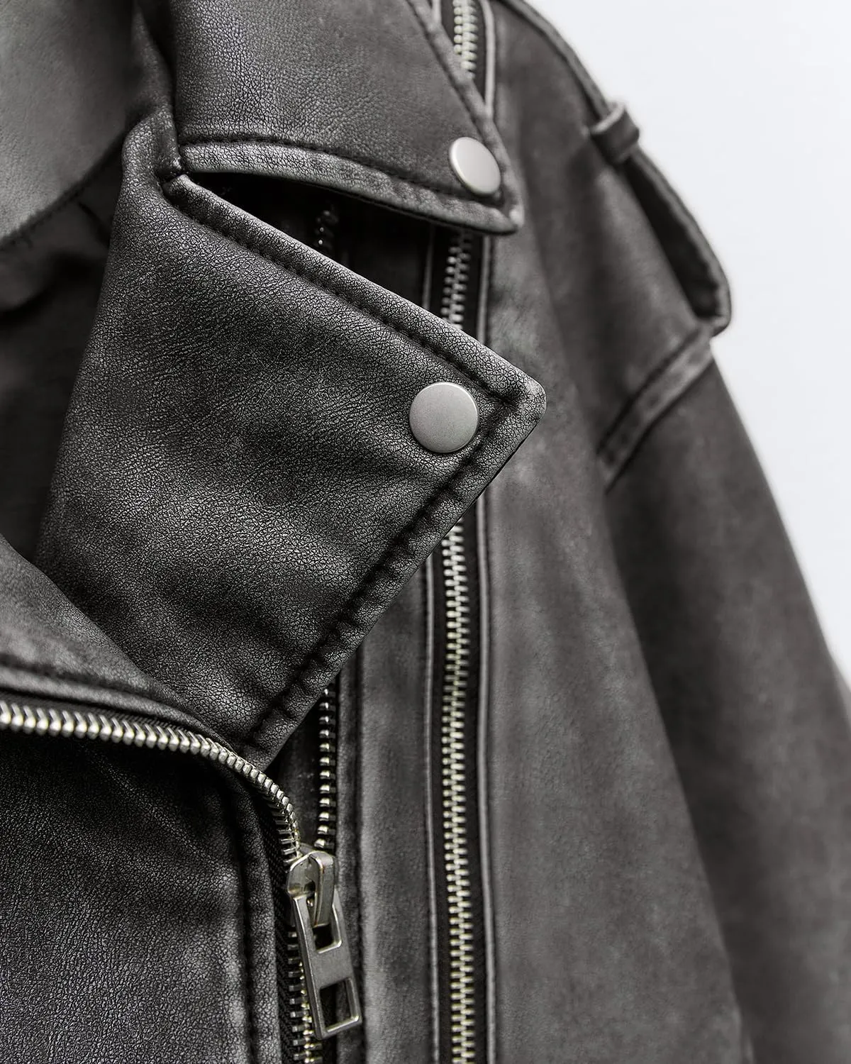 LY VAREY LIN Women Faux Leather Cropped Jacket Lapel Zipper Biker Short Coat with Belt